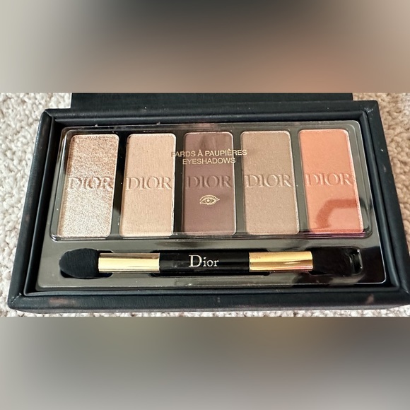 Dior Couture Iconic Eye Makeup in case that can be converted to a wallet. - Picture 5 of 6